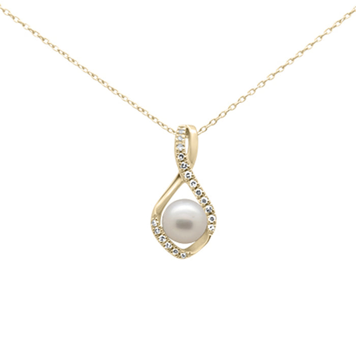 SPECIAL! .10ct G SI 14K Yellow Gold Diamond Pearl Pendant Necklace